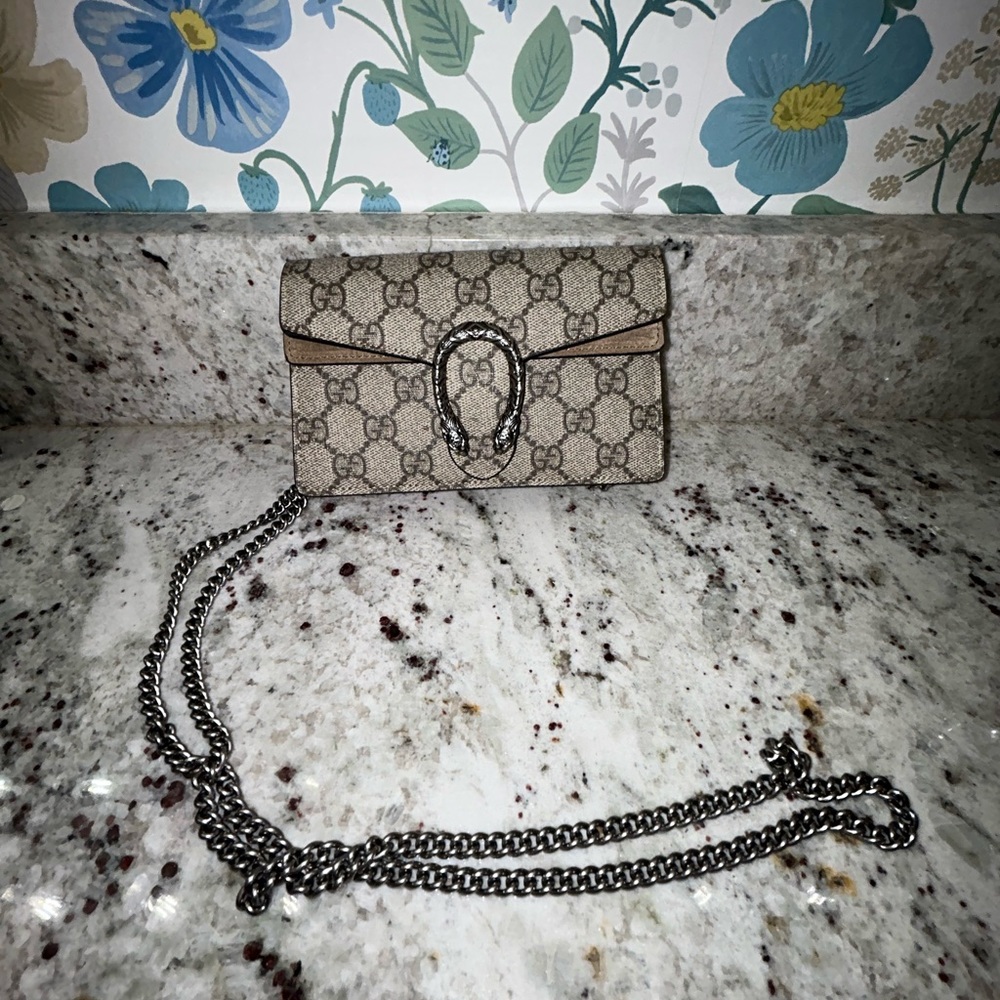 Gucci Dionysus Supreme Mini bag.